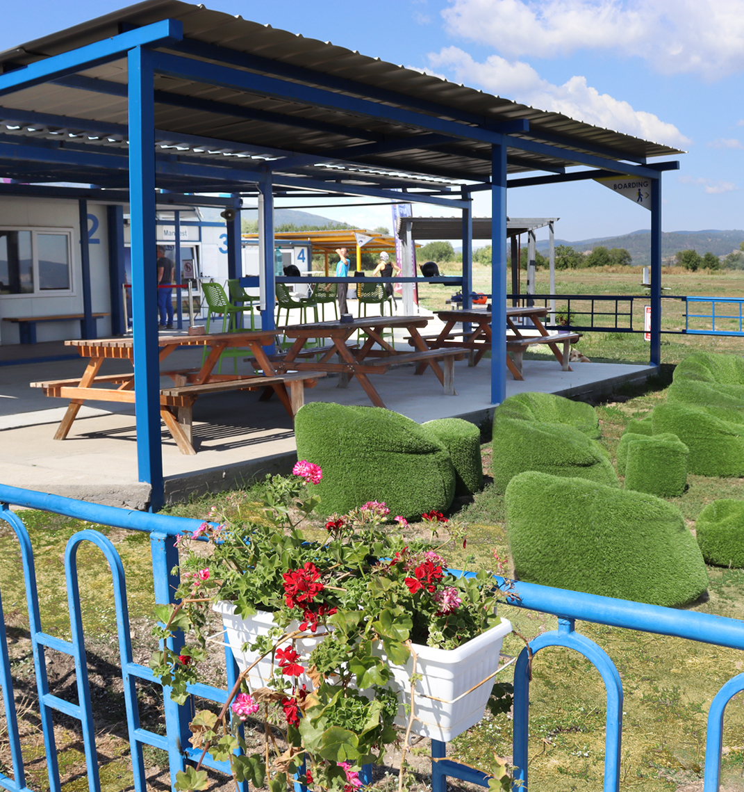 Skydive-Bulgaria_Сoffee-area_5 https://skydivebulgaria.com/wp-content/uploads/2026/09/Skydive-Bulgaria_Сoffee-area_5.jpg